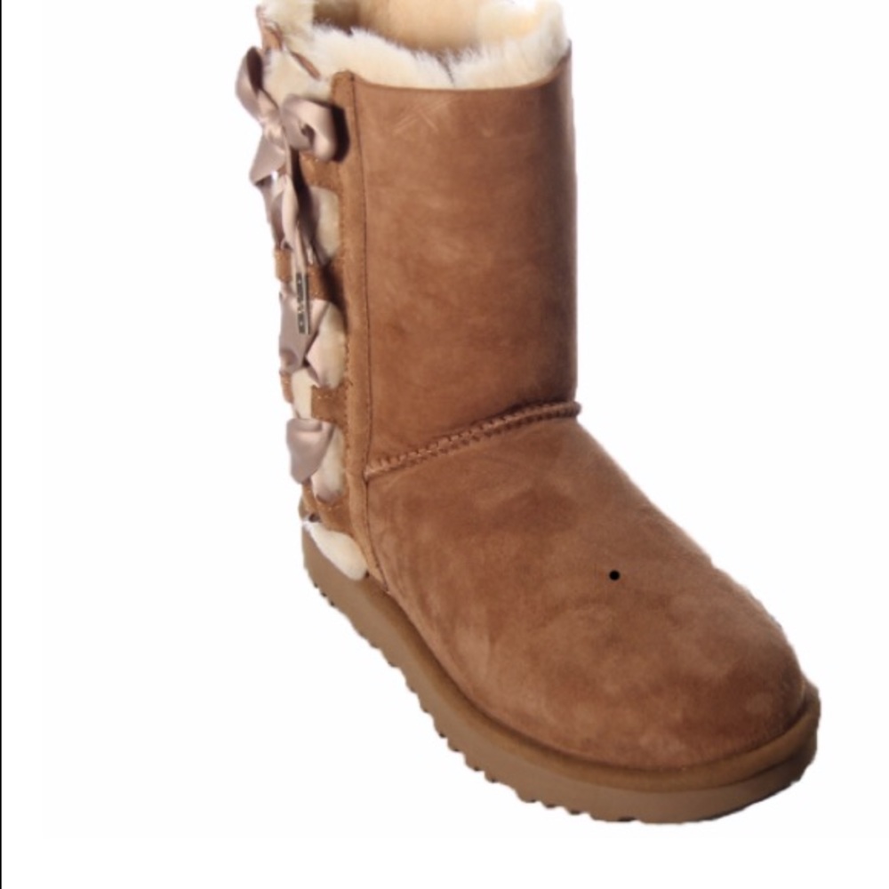 UGG Bailey Bow Girls Size 1